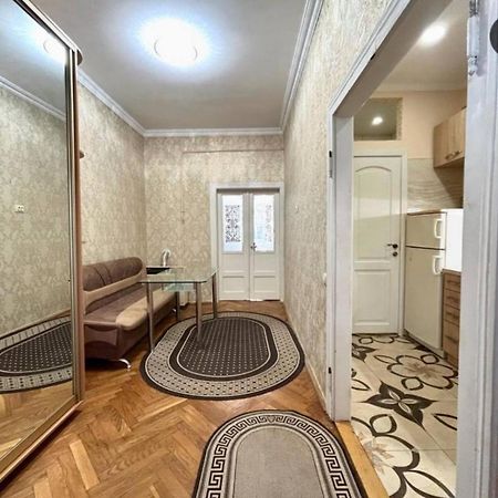 Центр, Біля Медичного Університету, Вулиця Личаківська Lviv Eksteriør bilde